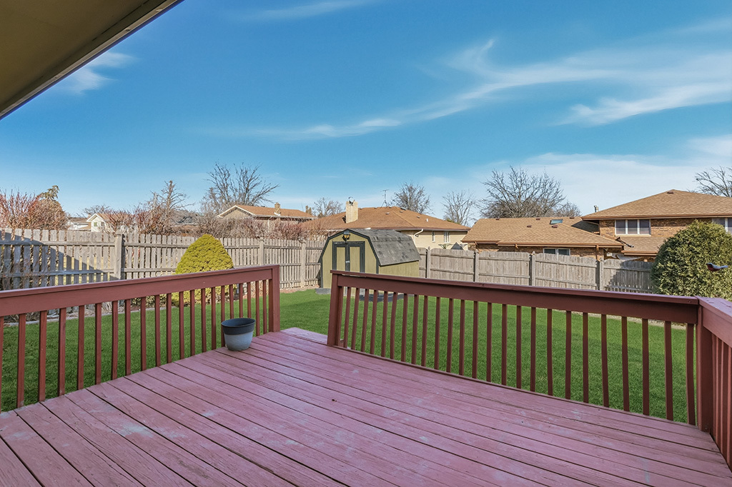 16027 91st Avenue, Orland Hills, IL 60487