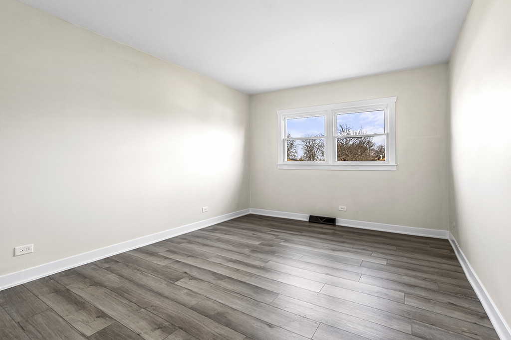 16027 91st Avenue, Orland Hills, IL 60487