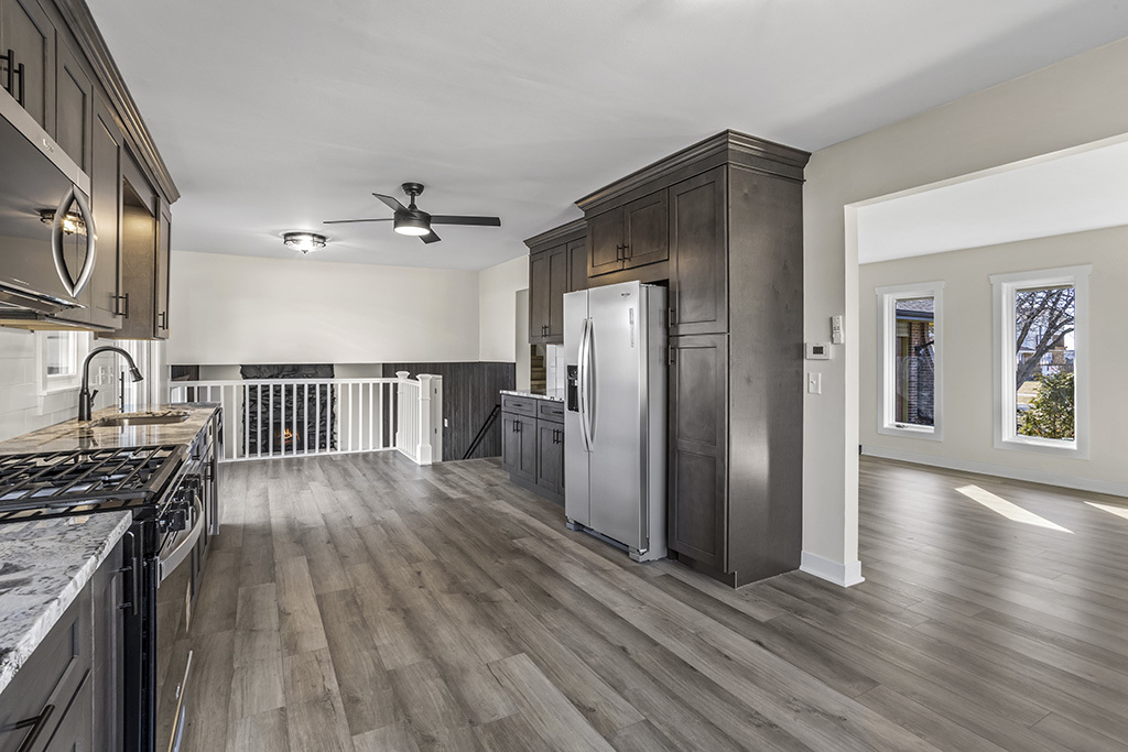 16027 91st Avenue, Orland Hills, IL 60487