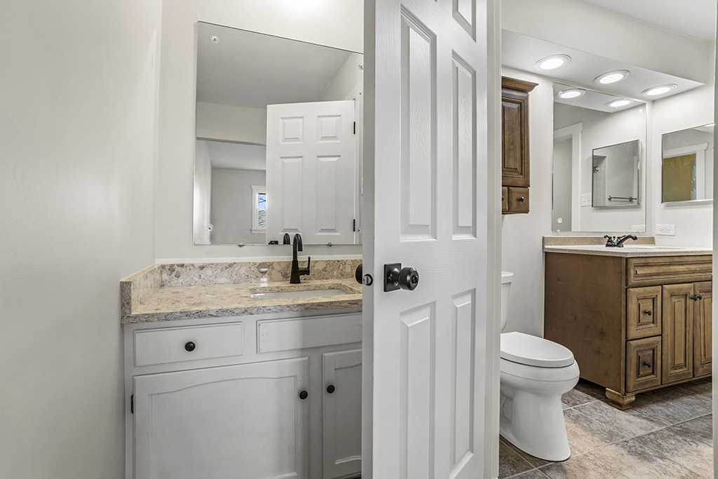 16027 91st Avenue, Orland Hills, IL 60487