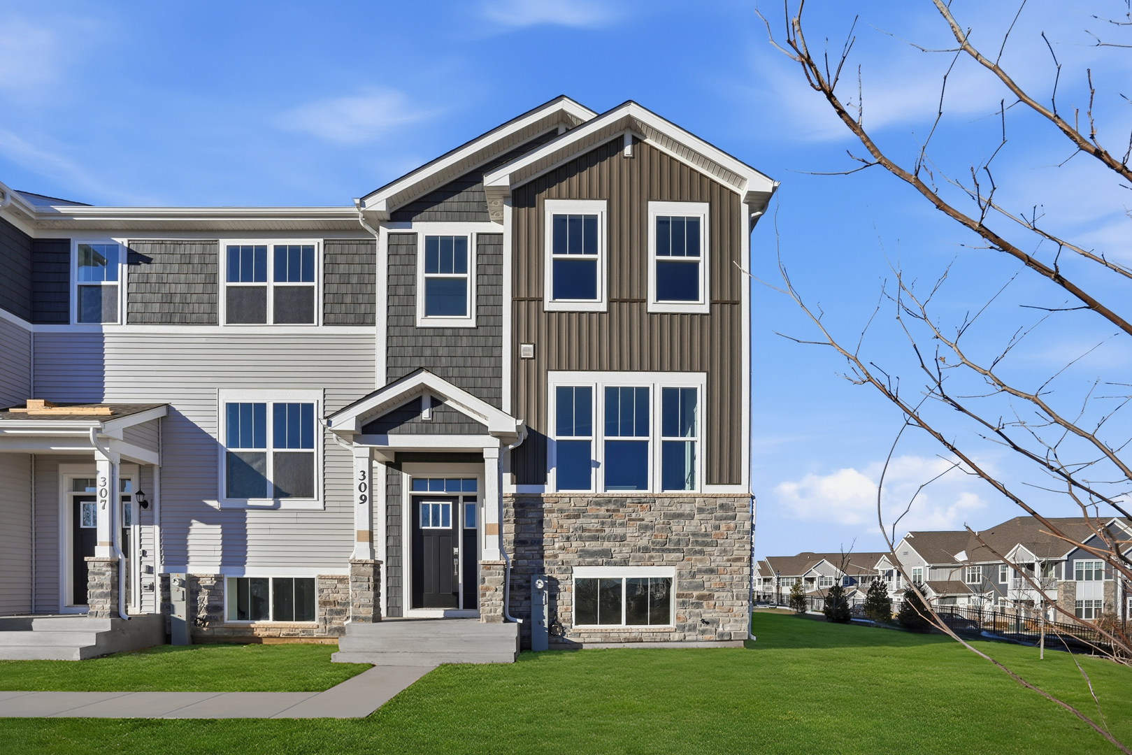 309 Settlers Place, West Dundee, IL 60118