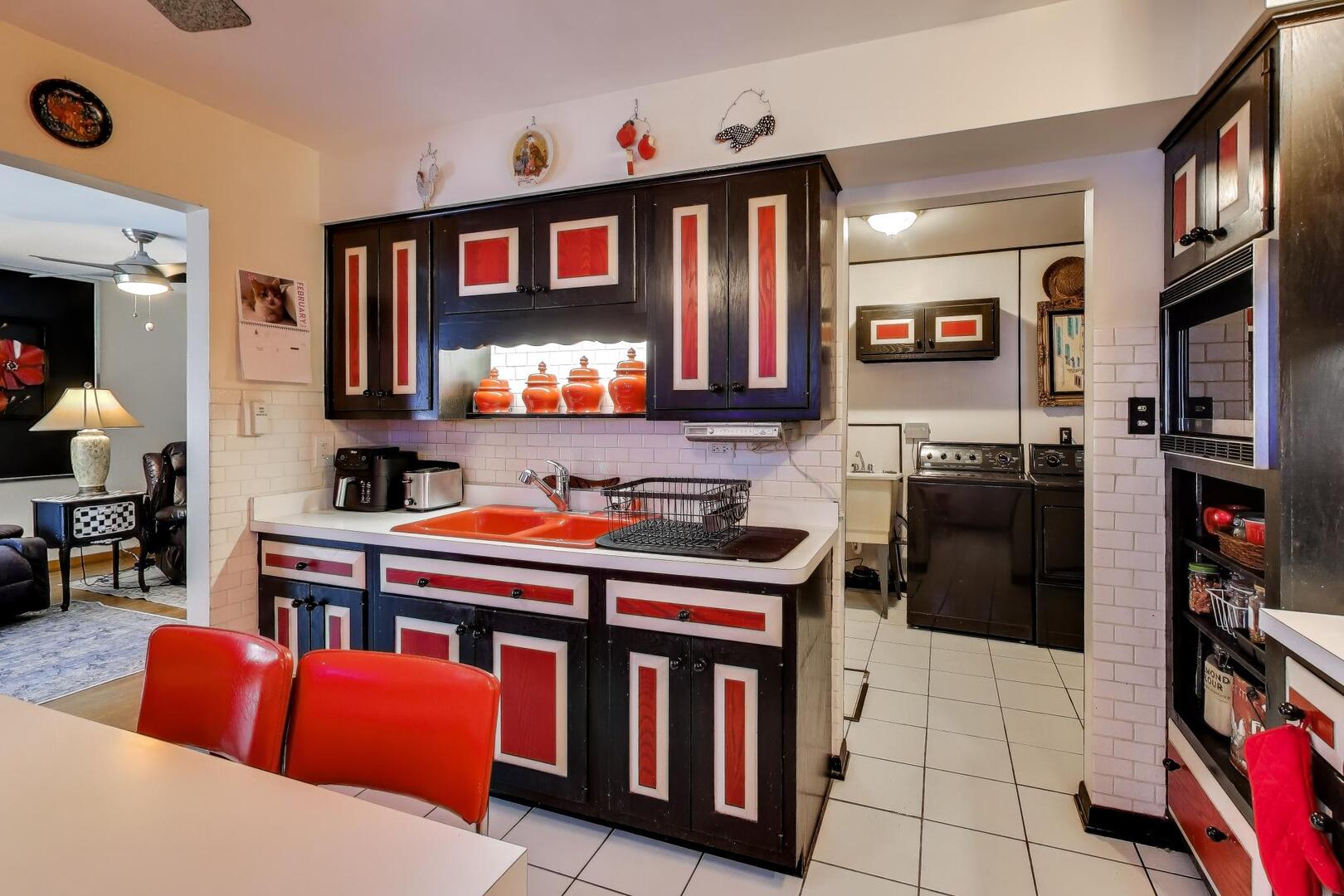 9012 S 50th Avenue, Oak Lawn, IL 60453