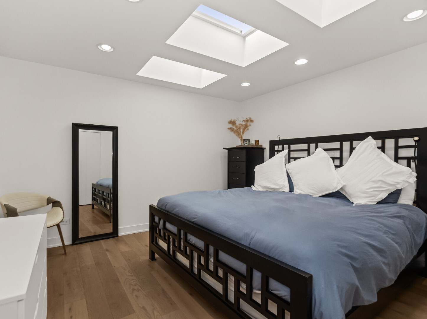 1645 W School Street #409, Chicago, IL 60657