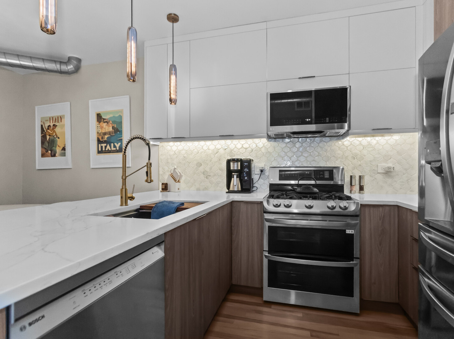 1645 W School Street #409, Chicago, IL 60657