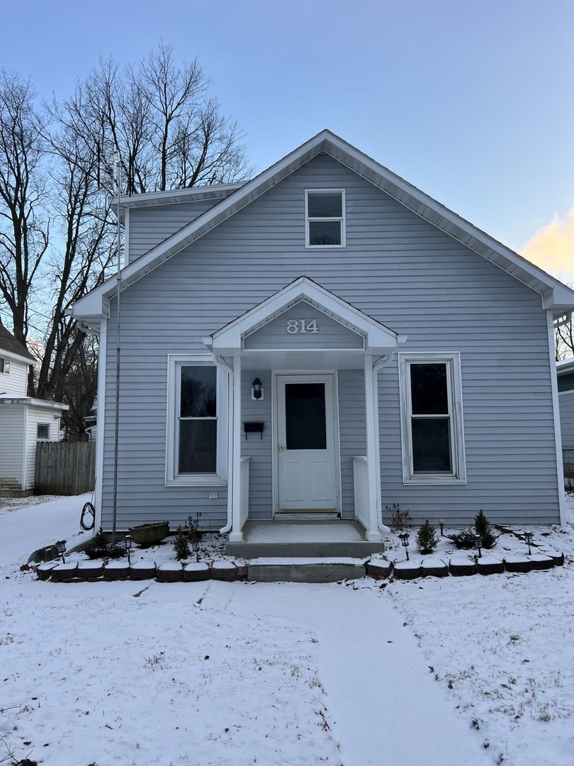 814 W Mill Street, Bloomington, IL 61701
