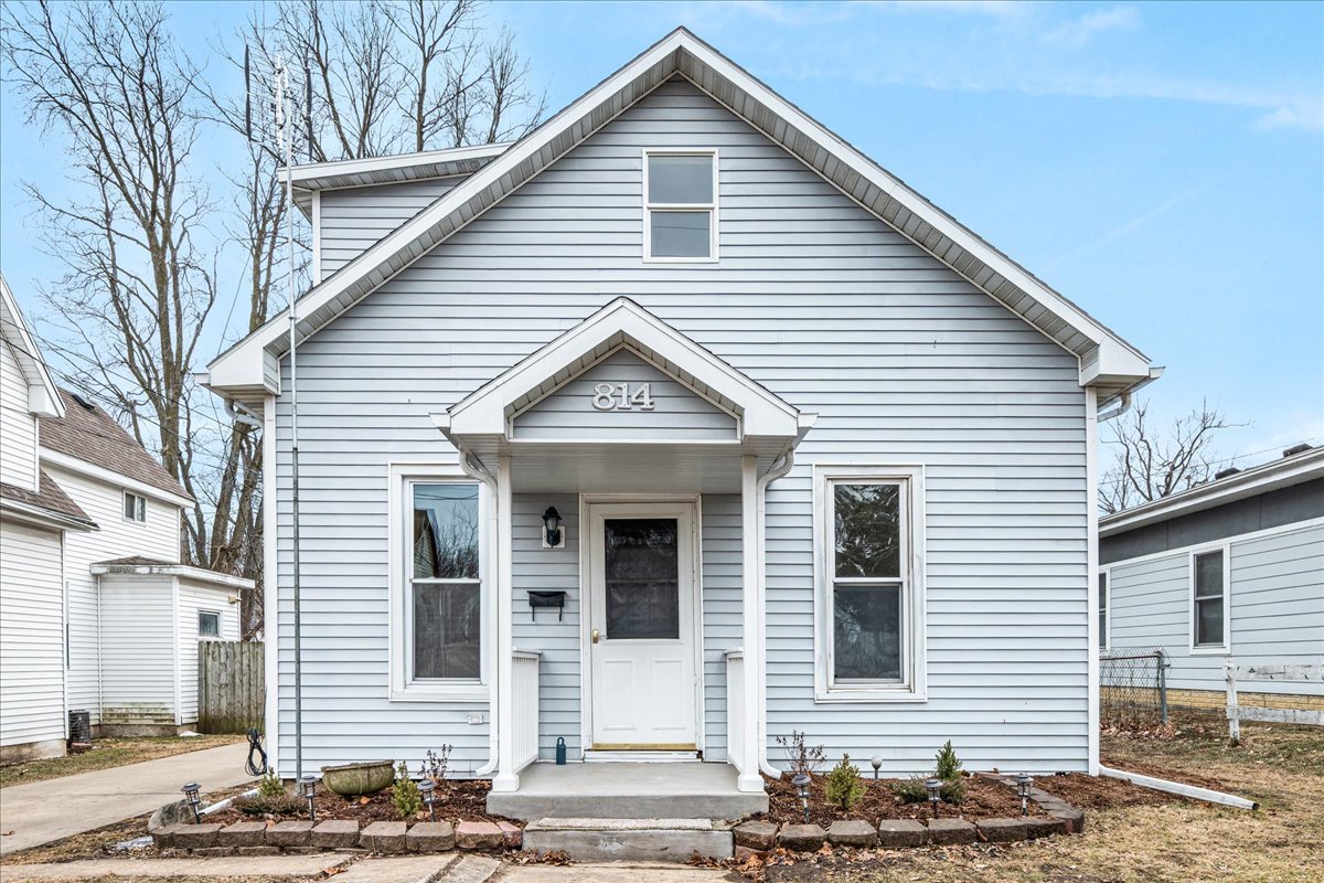 814 W Mill Street, Bloomington, IL 61701