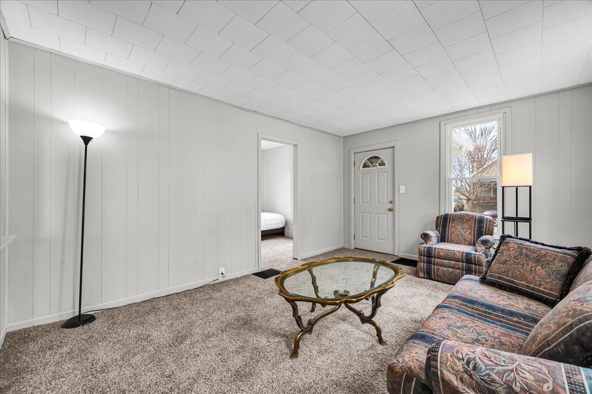 814 W Mill Street, Bloomington, IL 61701