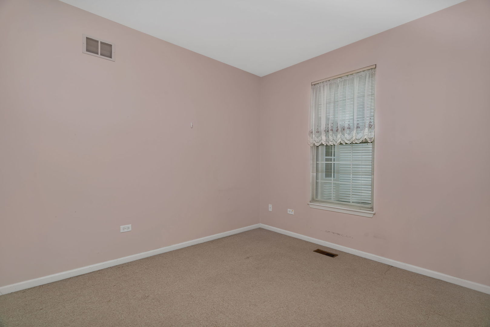 21201 Lily Lake Lane, Crest Hill, IL 60403