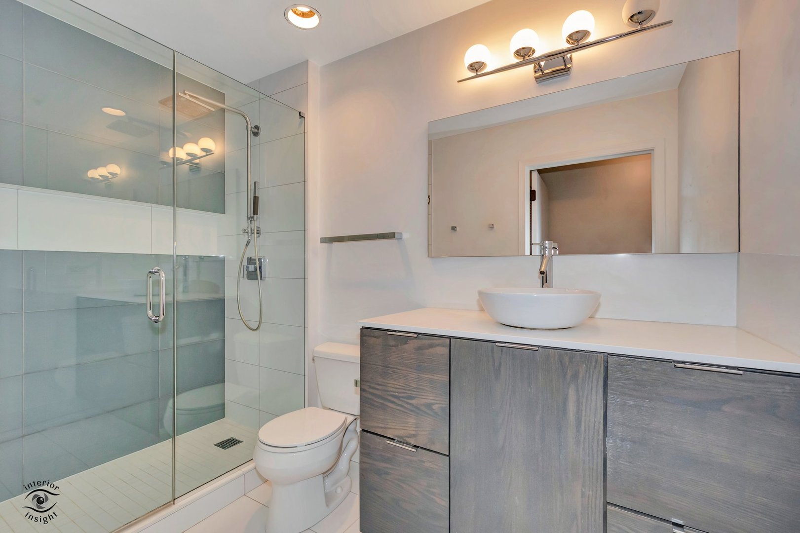 845 N Kingsbury Street #211, Chicago, IL 60610