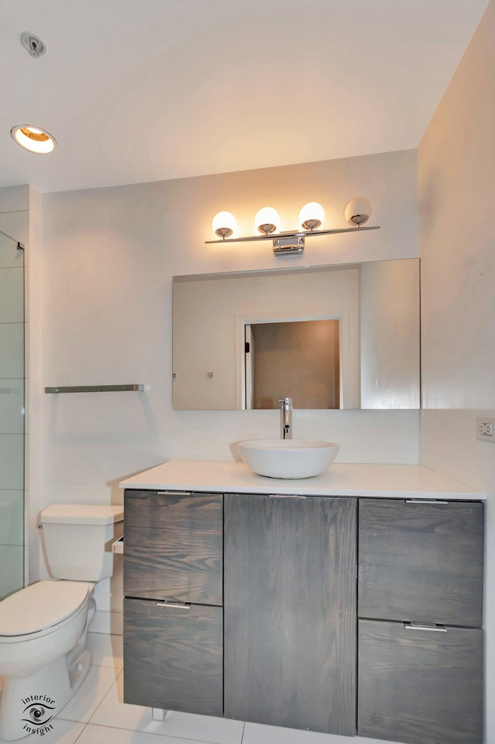 845 N Kingsbury Street #211, Chicago, IL 60610