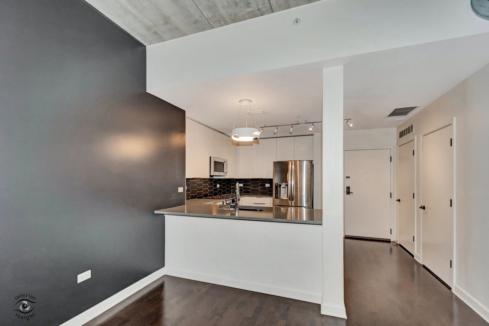 845 N Kingsbury Street #211, Chicago, IL 60610
