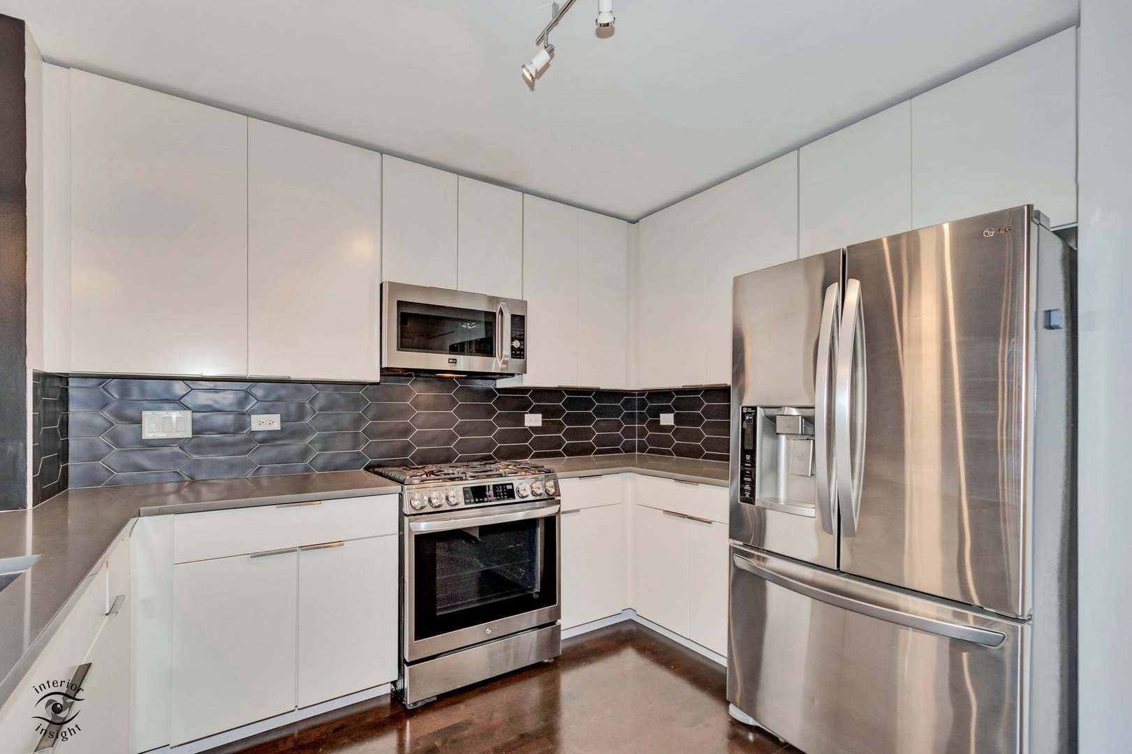 845 N Kingsbury Street #211, Chicago, IL 60610