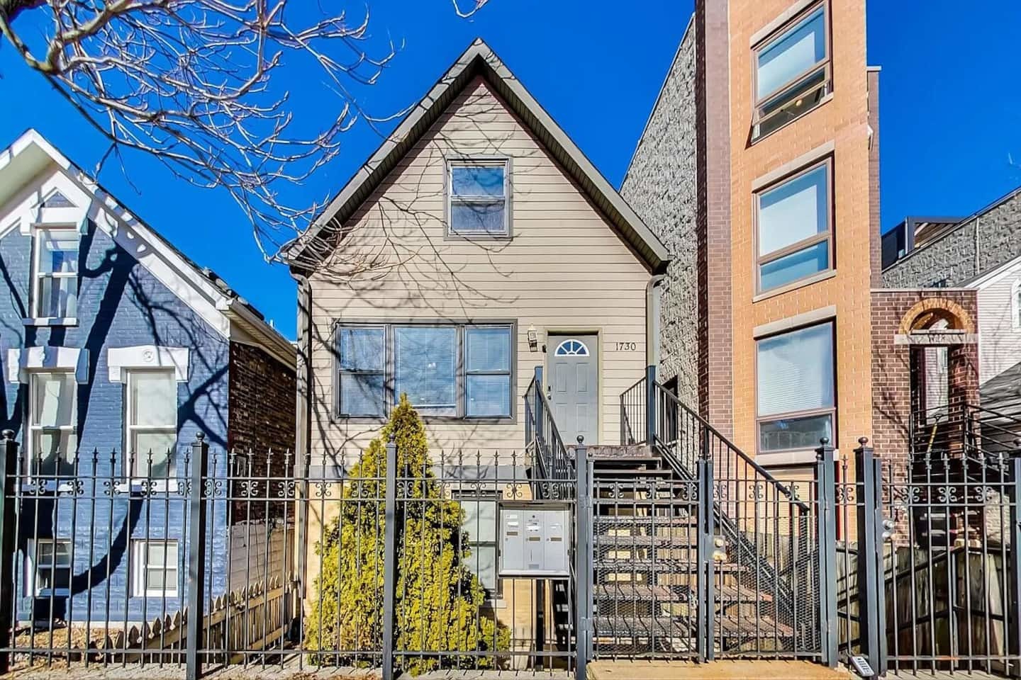 1730 W Beach Avenue #1, Chicago, IL 60622