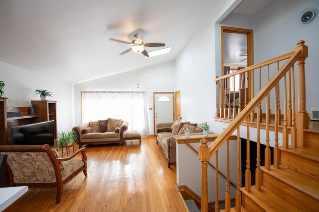 12507 S Tripp Avenue, Alsip, IL 60803