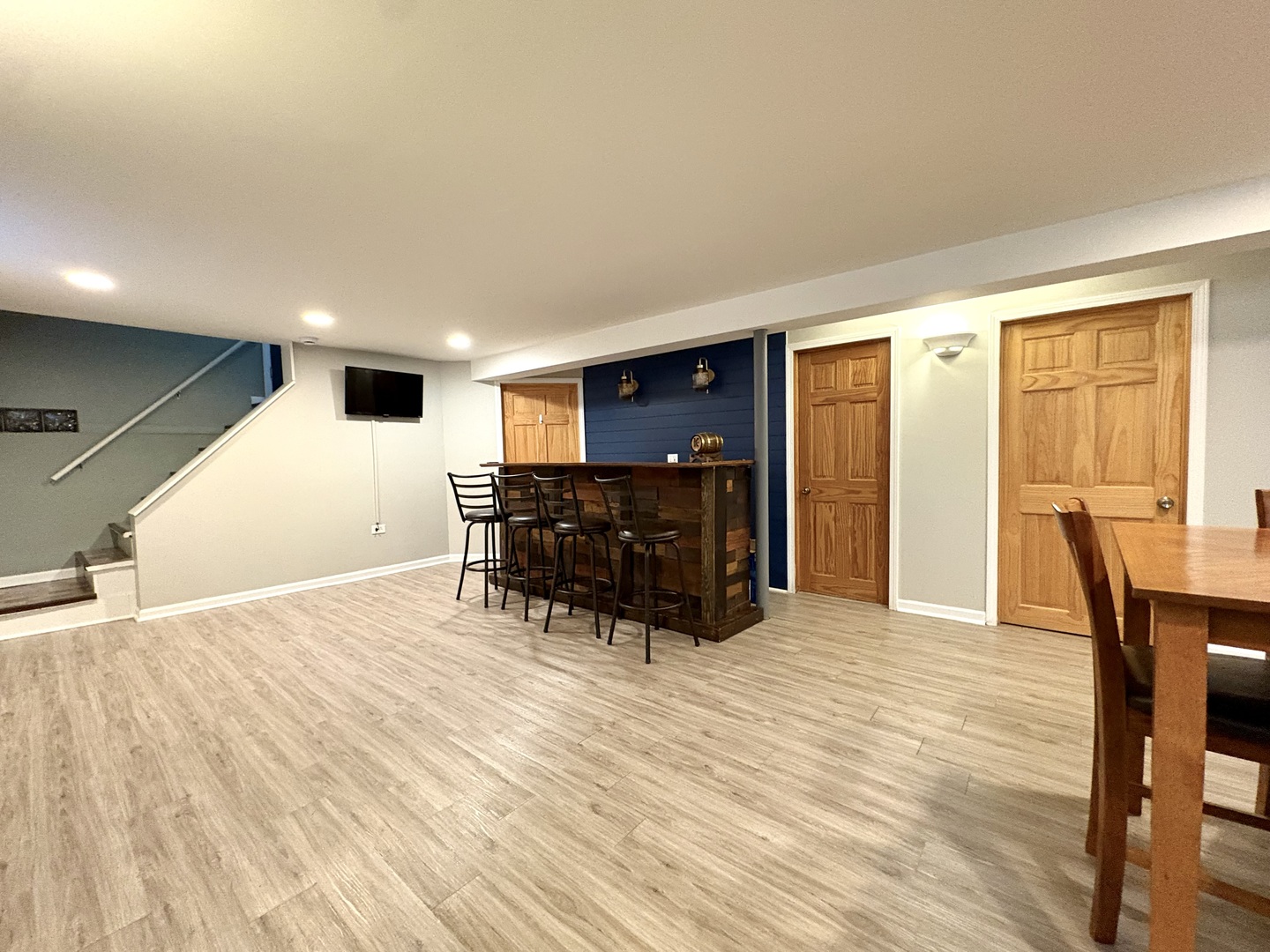 2841 W 100th Place, Evergreen Park, IL 60805