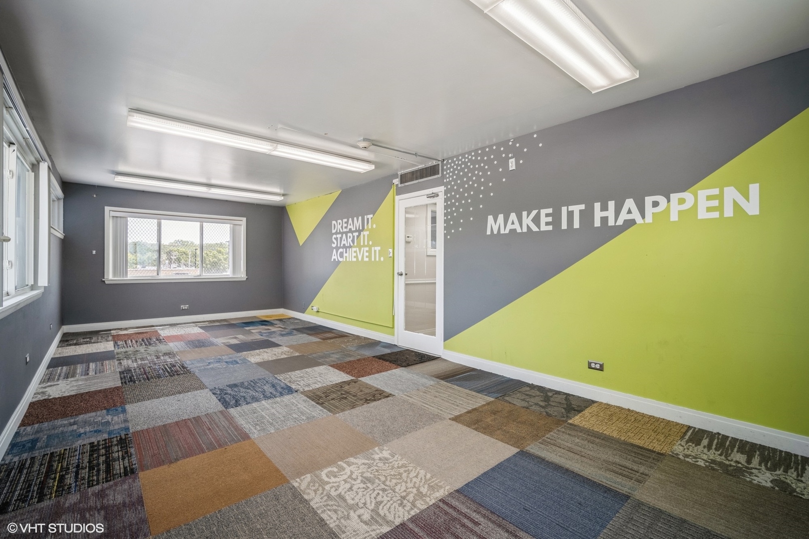 8755 Trumbull Avenue, Skokie, IL 60076