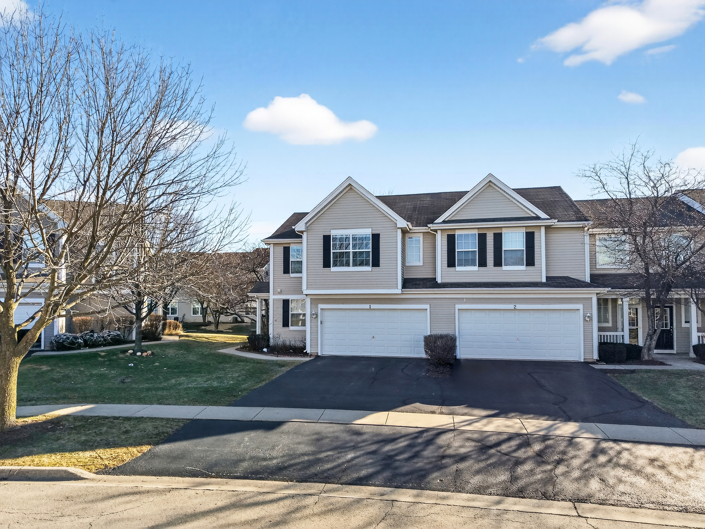 1492 Waterside Drive #1, DeKalb, IL 60115