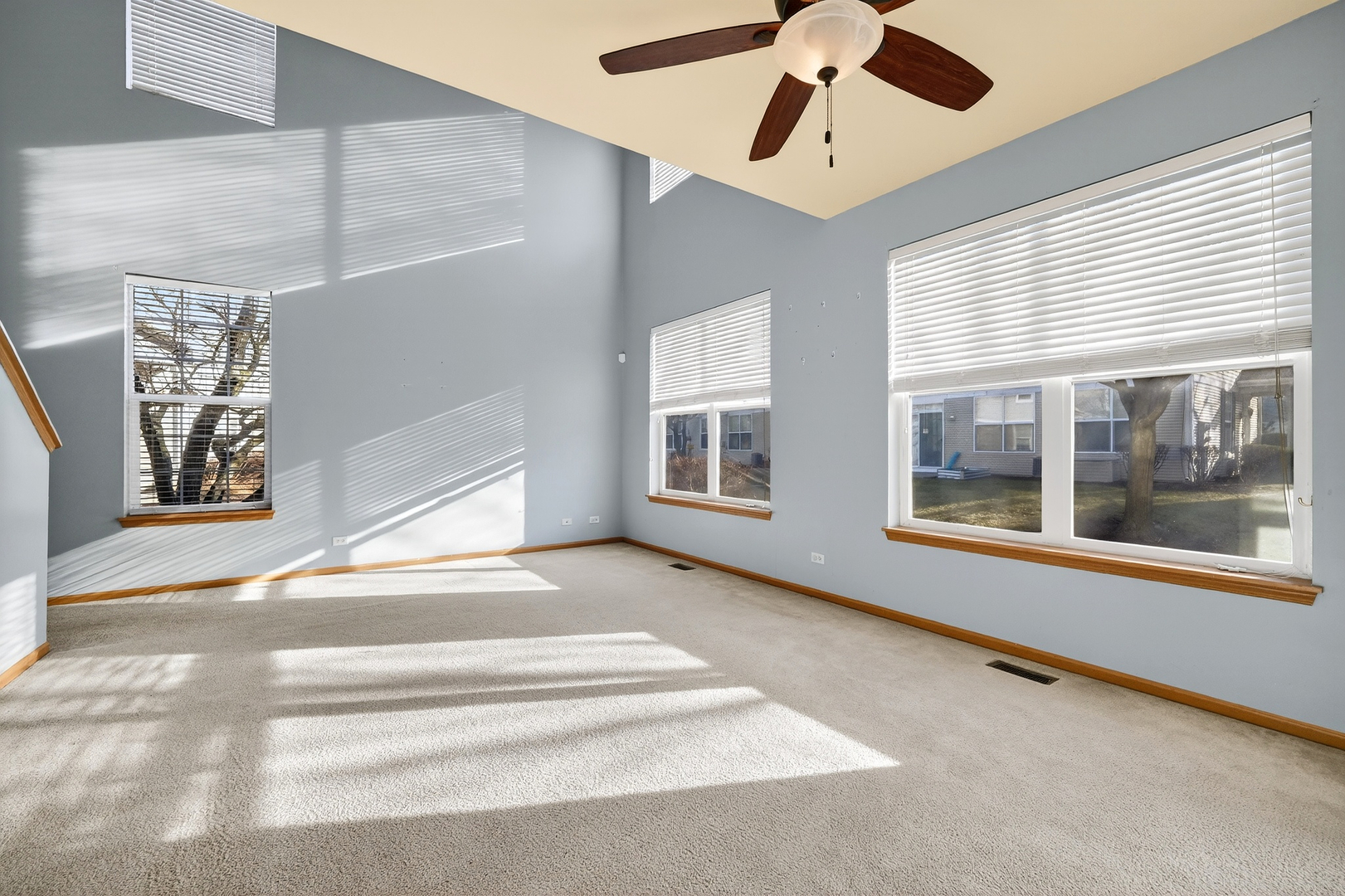 1492 Waterside Drive #1, DeKalb, IL 60115