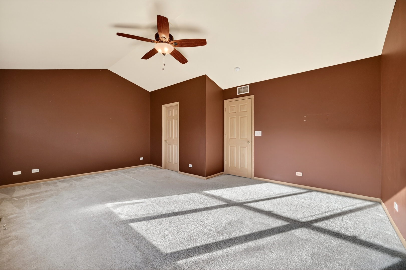 1492 Waterside Drive #1, DeKalb, IL 60115