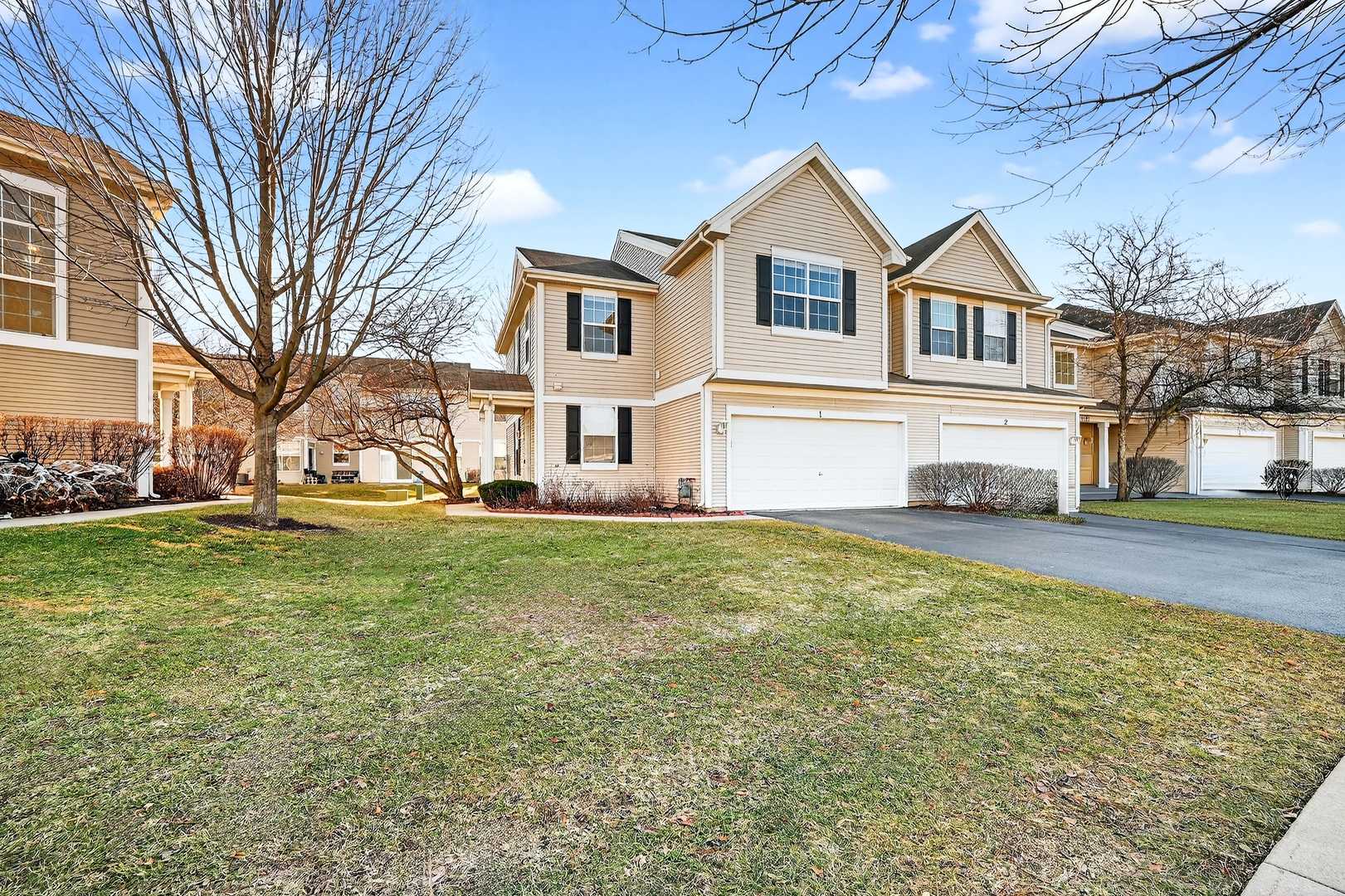 1492 Waterside Drive #1, DeKalb, IL 60115