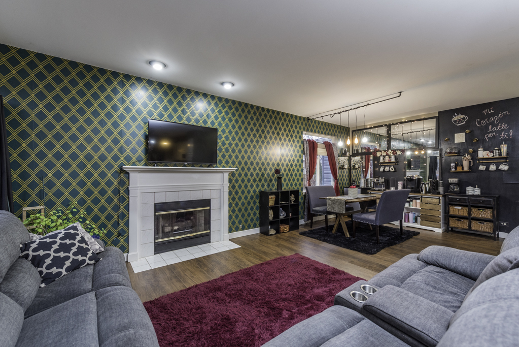 1711 Napa Drive, Gurnee, IL 60031