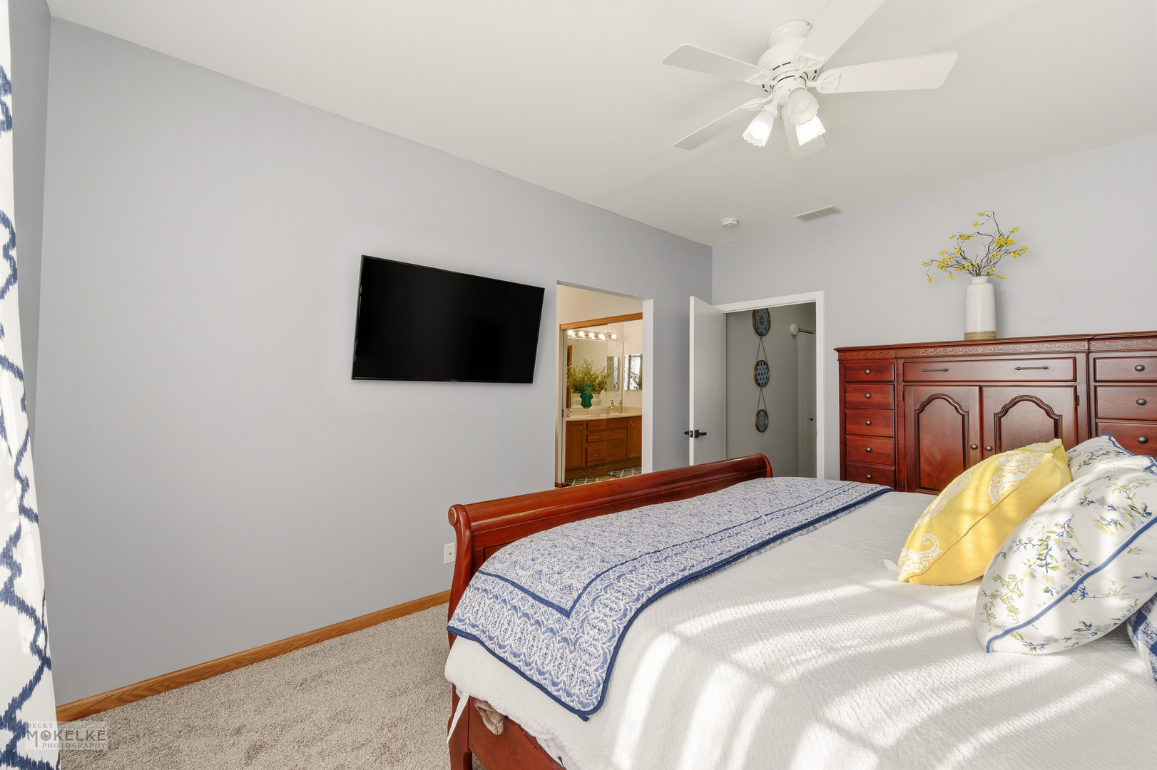 397 Cascade Lane #397, Oswego, IL 60543