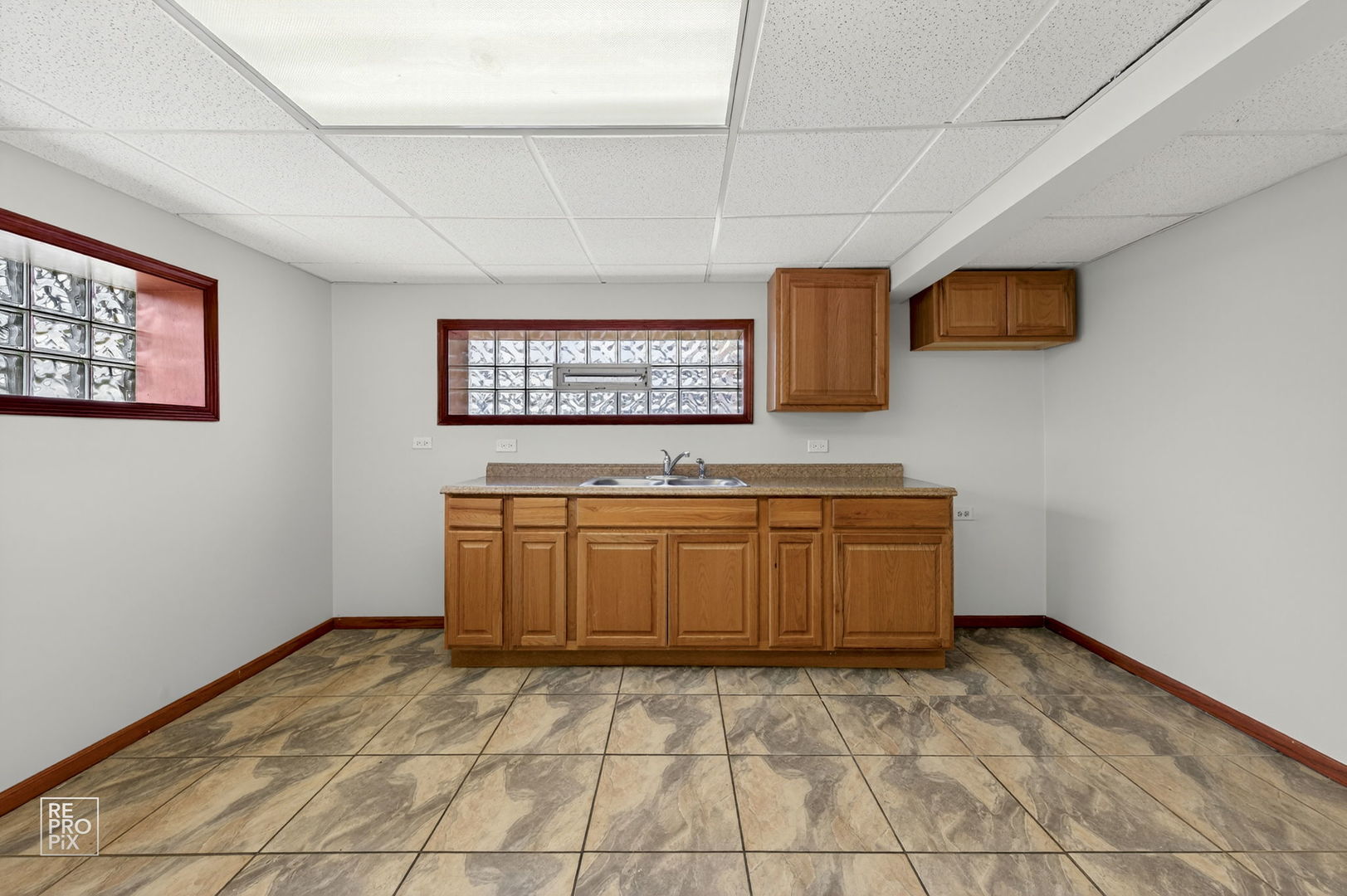 502 E Memorial Road, Bensenville, IL 60106