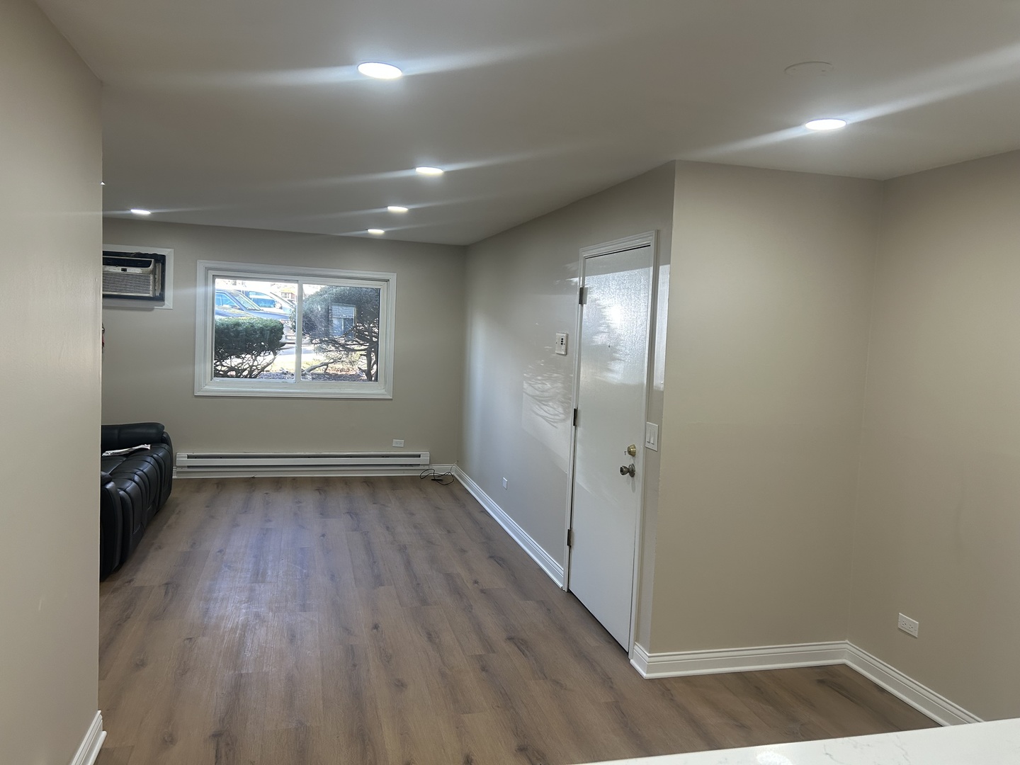 194 N Waters Edge Drive #102, Glendale Heights, IL 60139