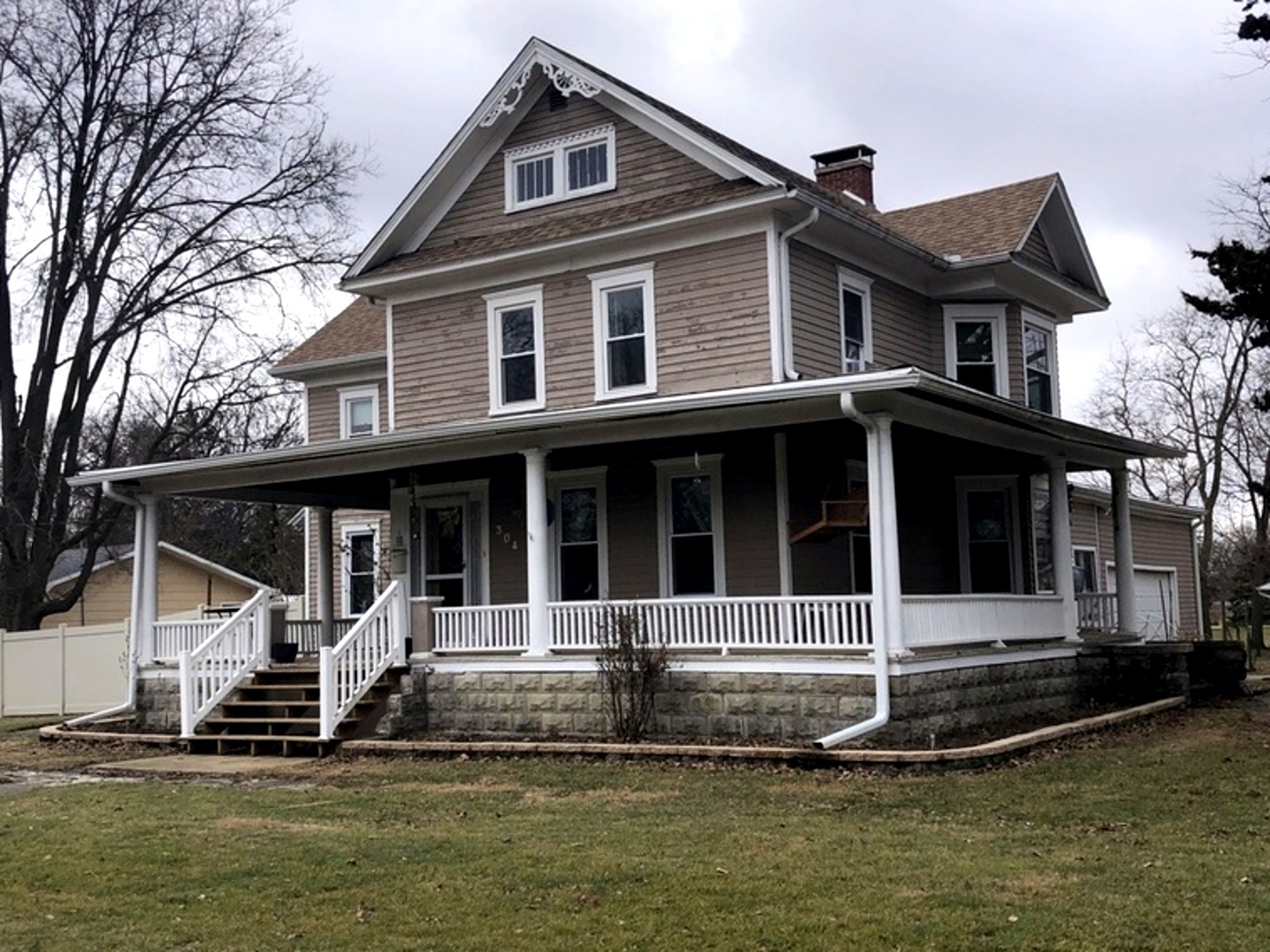 304 S Poplar Street, Onarga, IL 60955