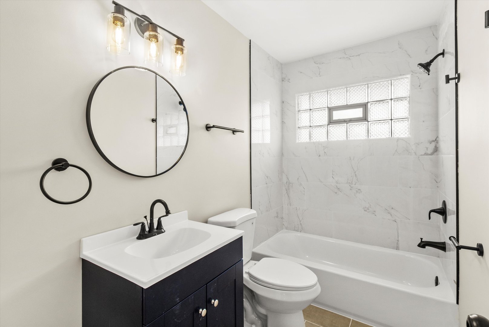 16460 Honore Avenue, Markham, IL 60428