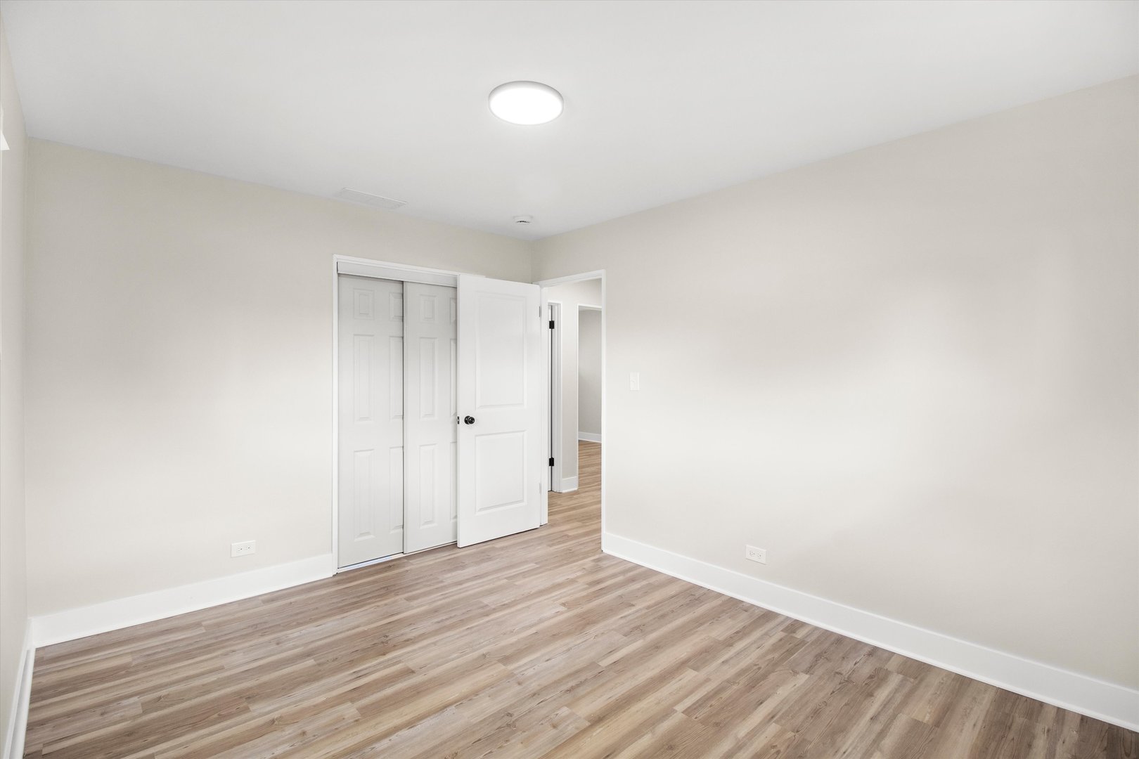 16460 Honore Avenue, Markham, IL 60428