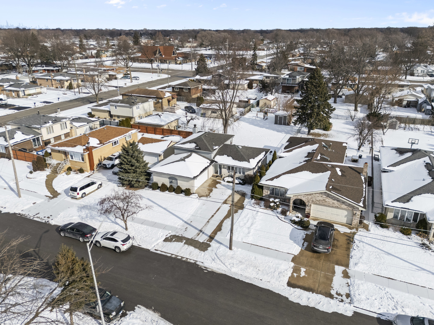 9109 Crescent Court, Oak Lawn, IL 60453