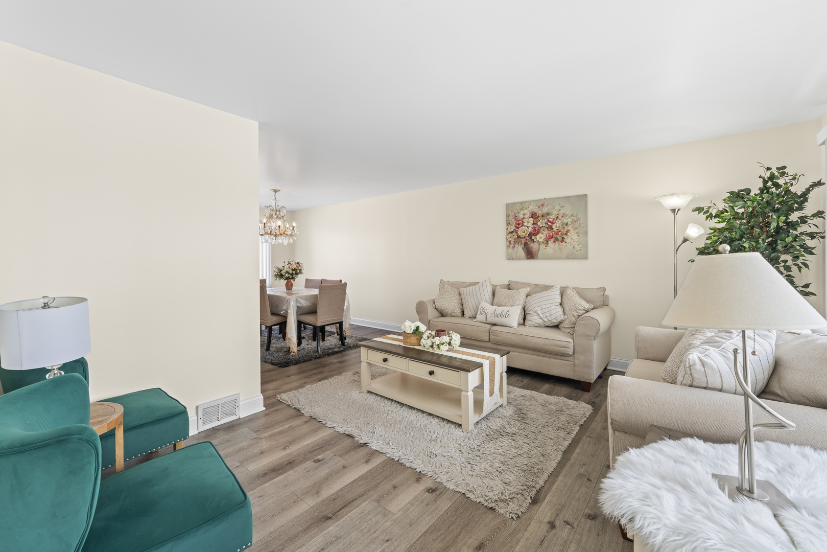 9109 Crescent Court, Oak Lawn, IL 60453