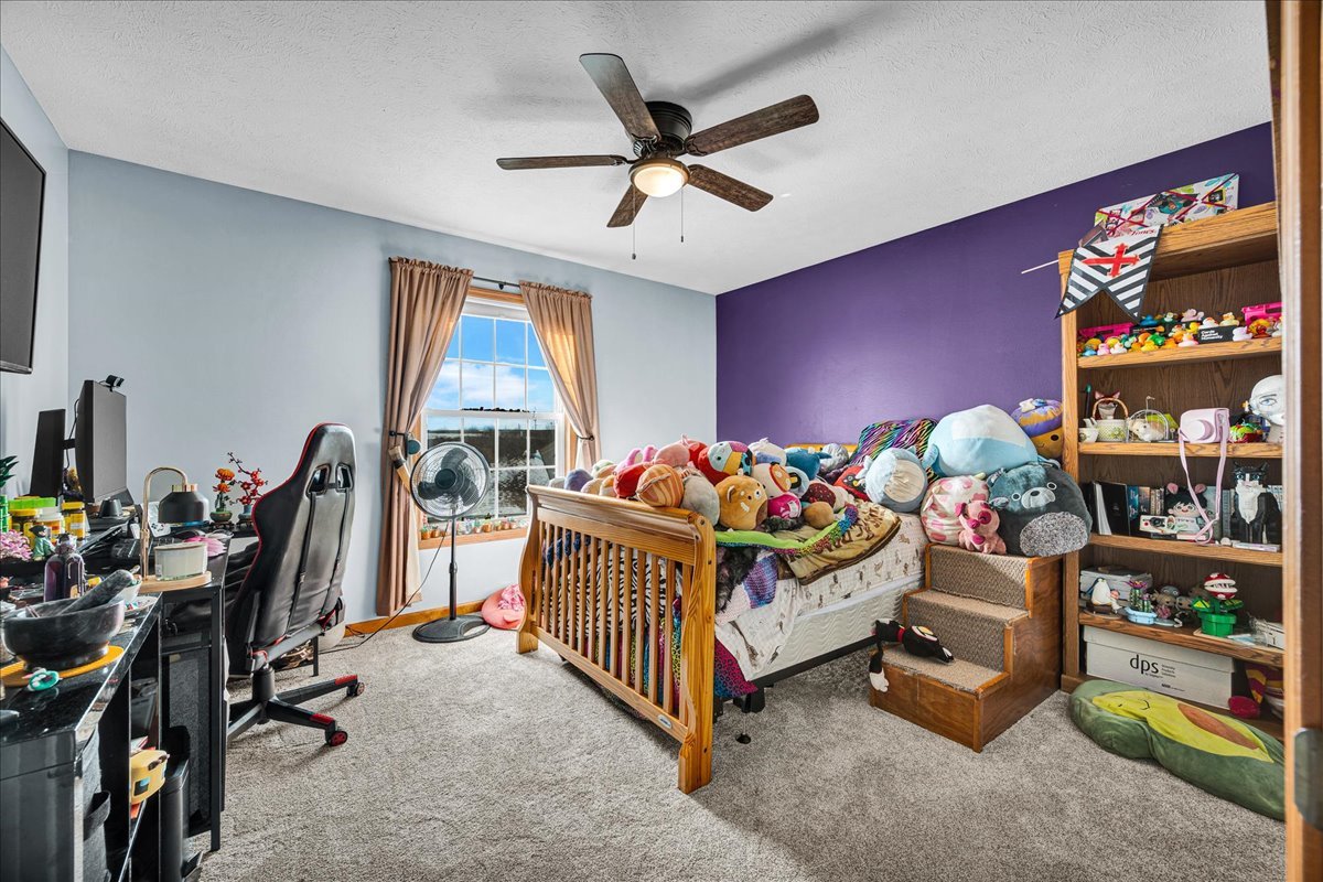 7 Lake Ridge Court, Bloomington, IL 61701