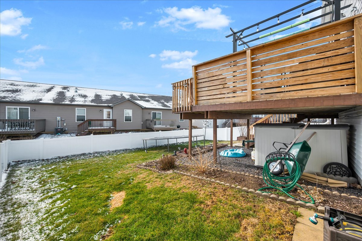 7 Lake Ridge Court, Bloomington, IL 61701