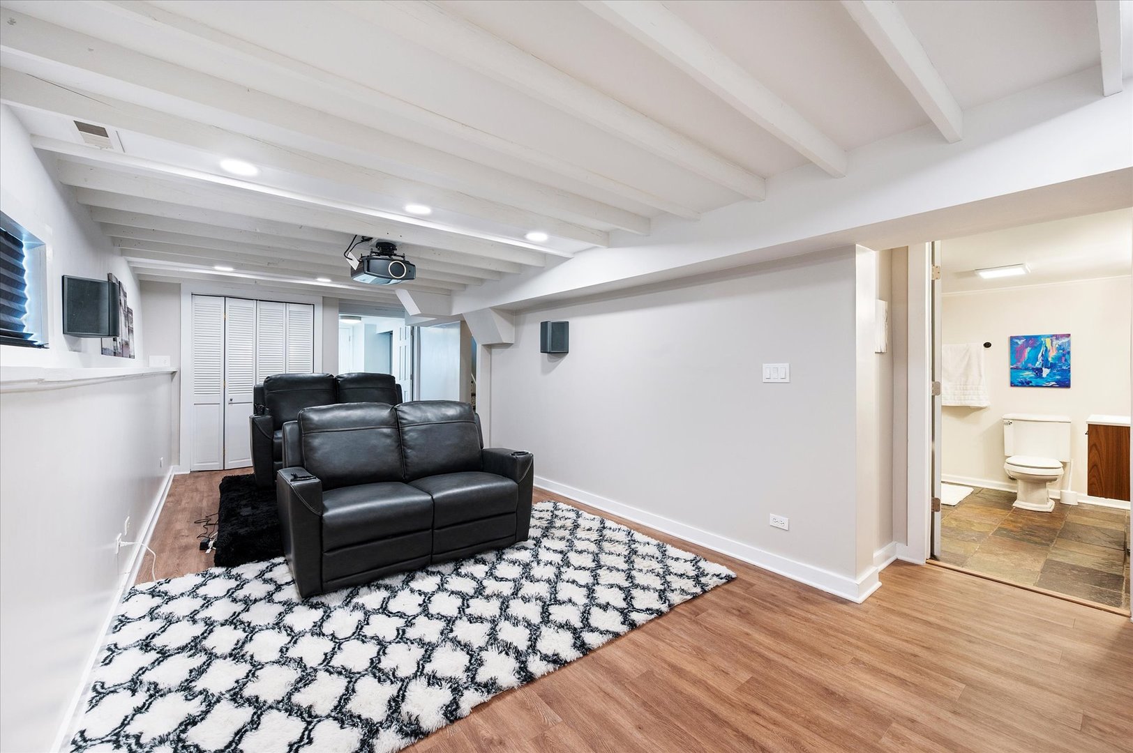 272 N Willow Road, Elmhurst, IL 60126