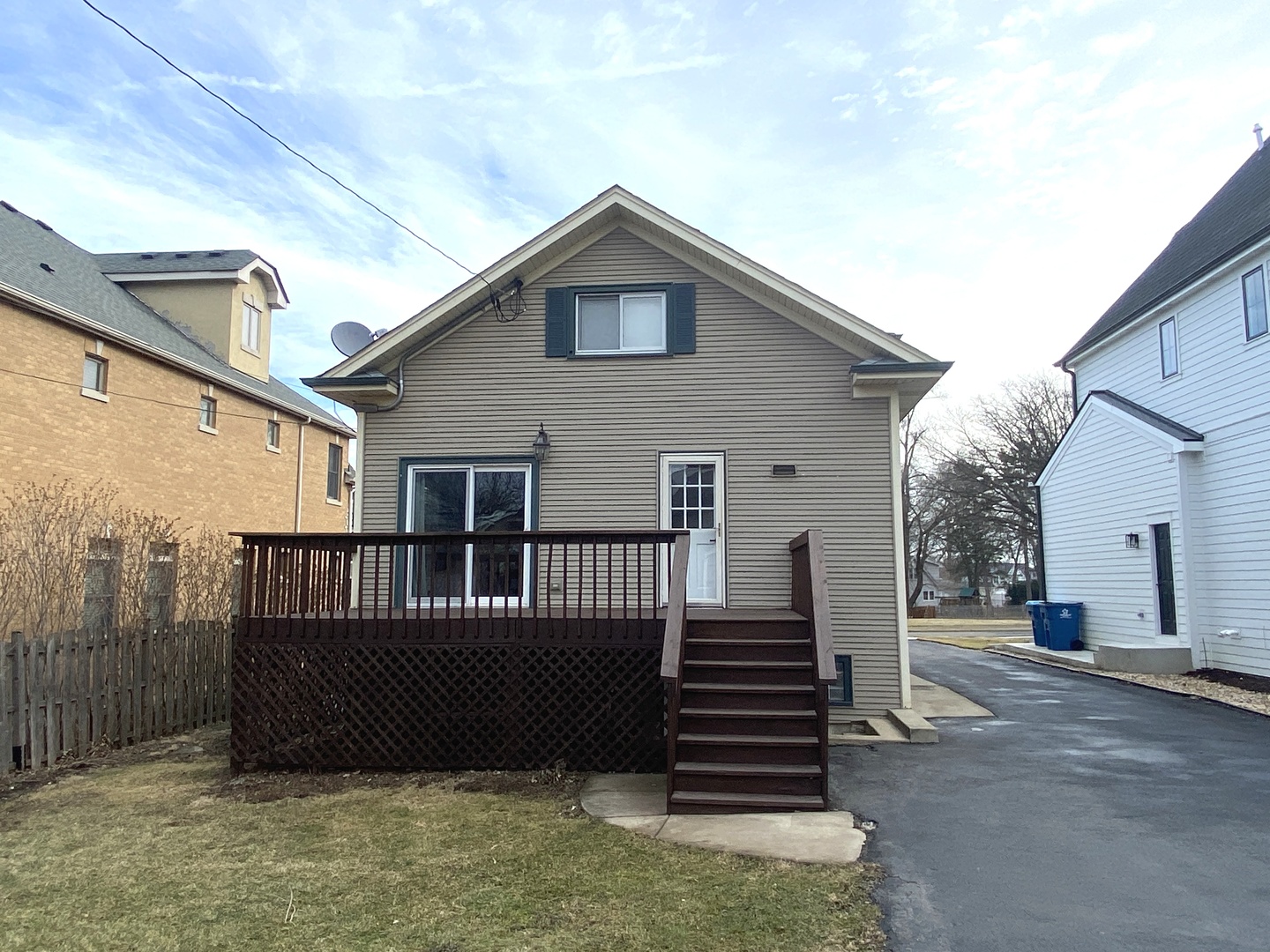 272 N Willow Road, Elmhurst, IL 60126