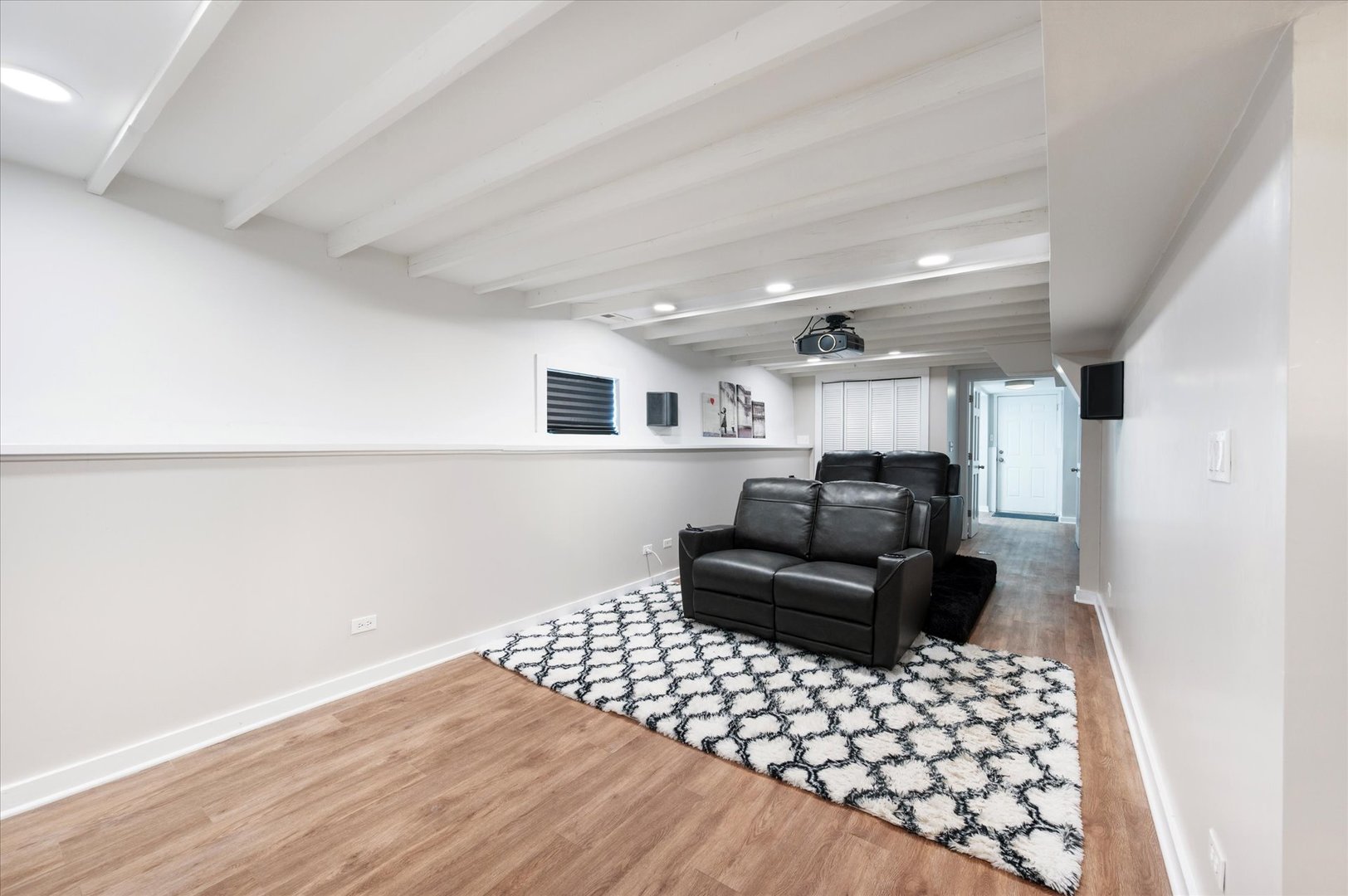 272 N Willow Road, Elmhurst, IL 60126