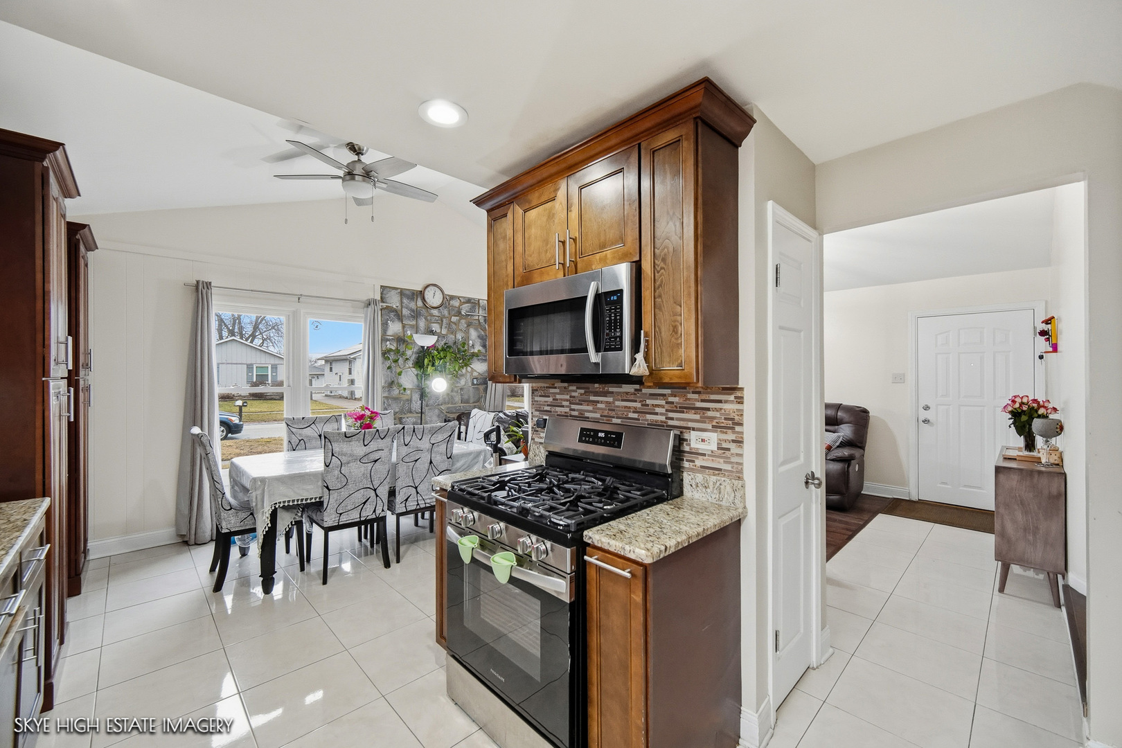 16798 91ST Avenue, Orland Hills, IL 60477