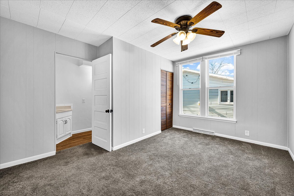 340 E Baker Street, Bloomington, IL 61701