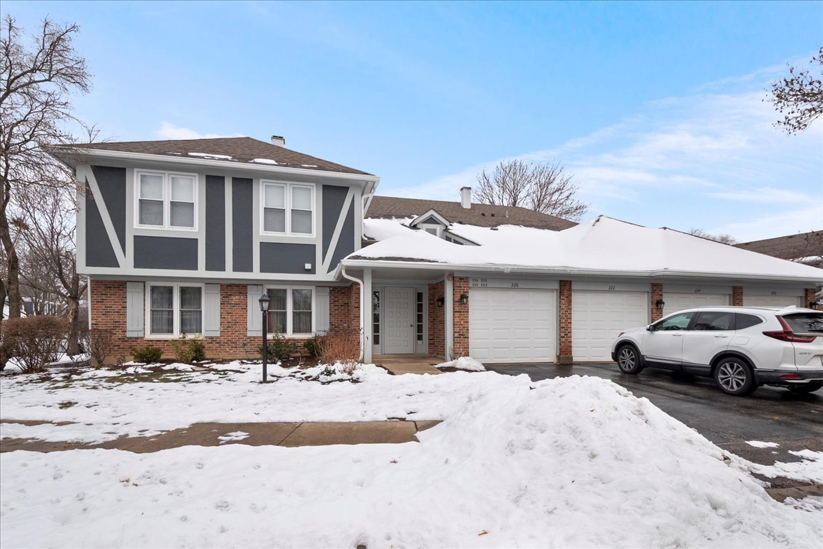 226 Coventry Circle #148, Vernon Hills, IL 60061