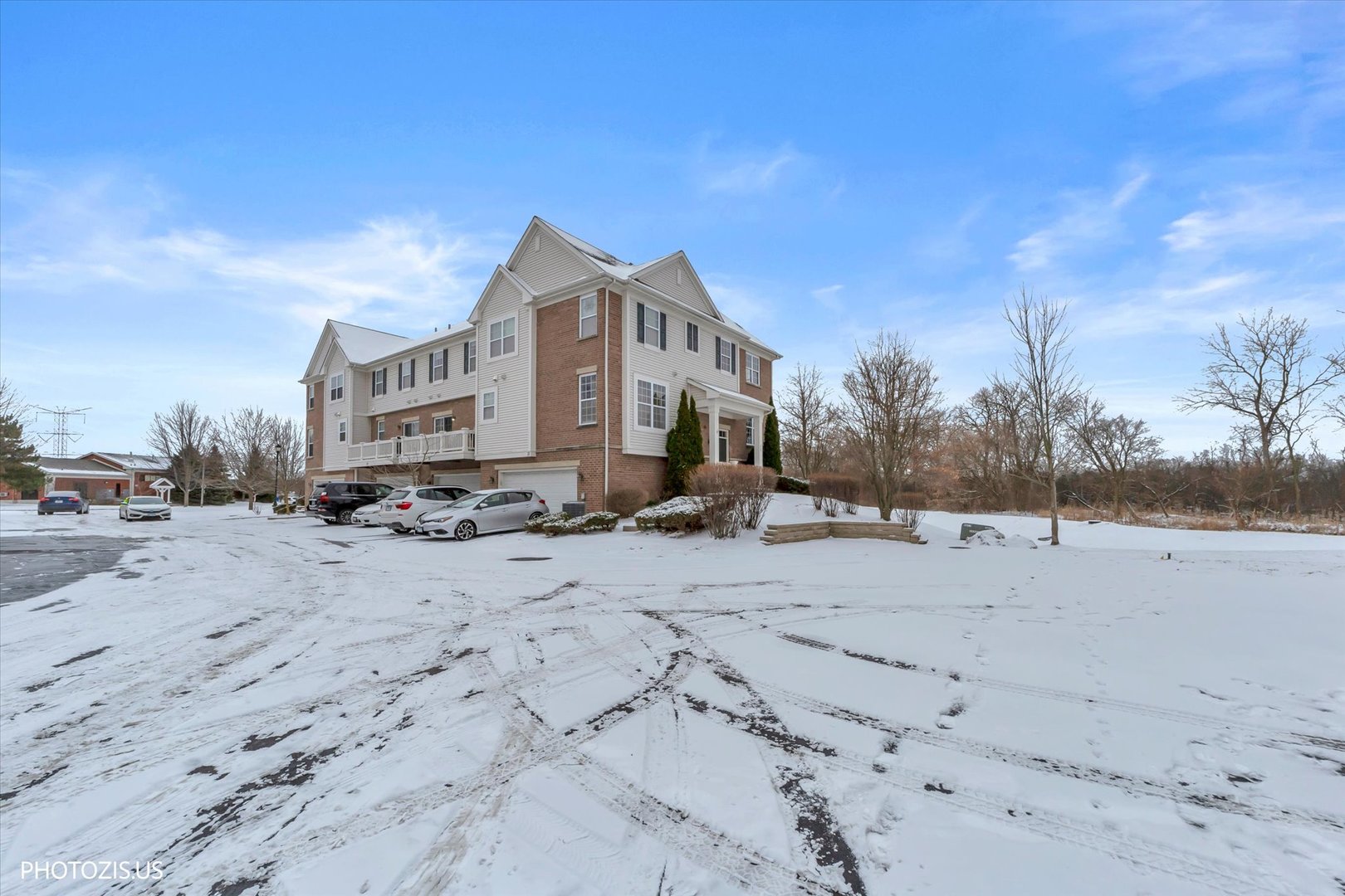 15 E WILLOW Road, Wheeling, IL 60090