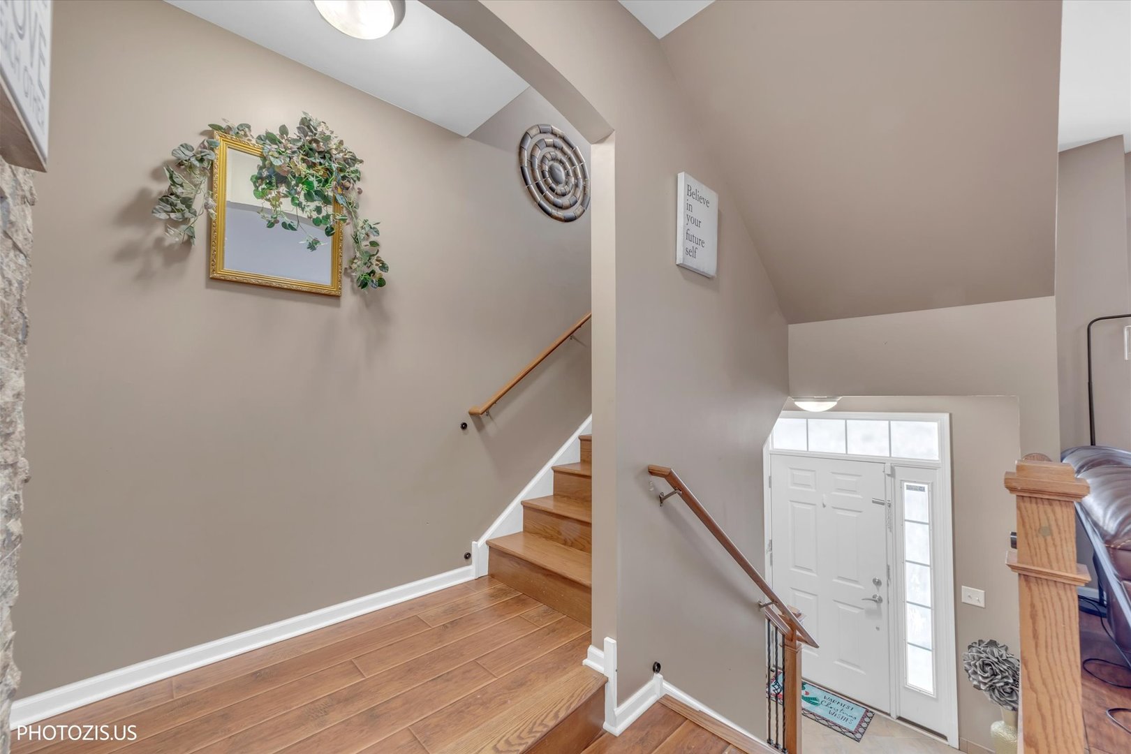 15 E WILLOW Road, Wheeling, IL 60090