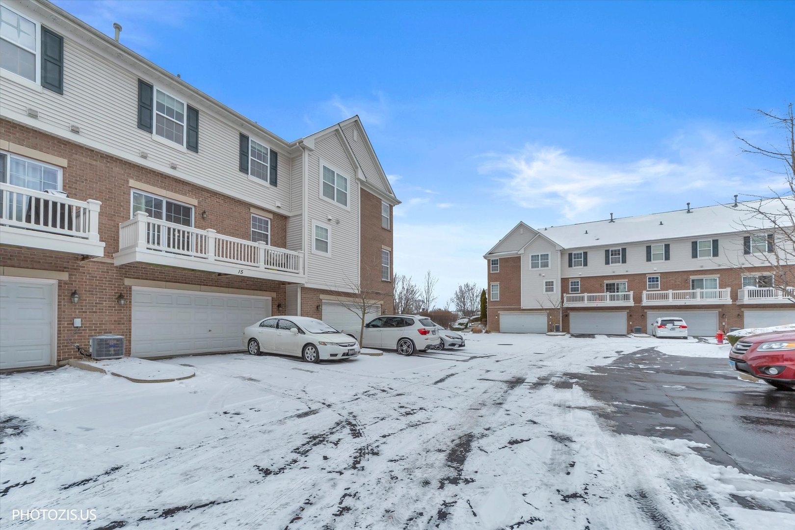 15 E WILLOW Road, Wheeling, IL 60090