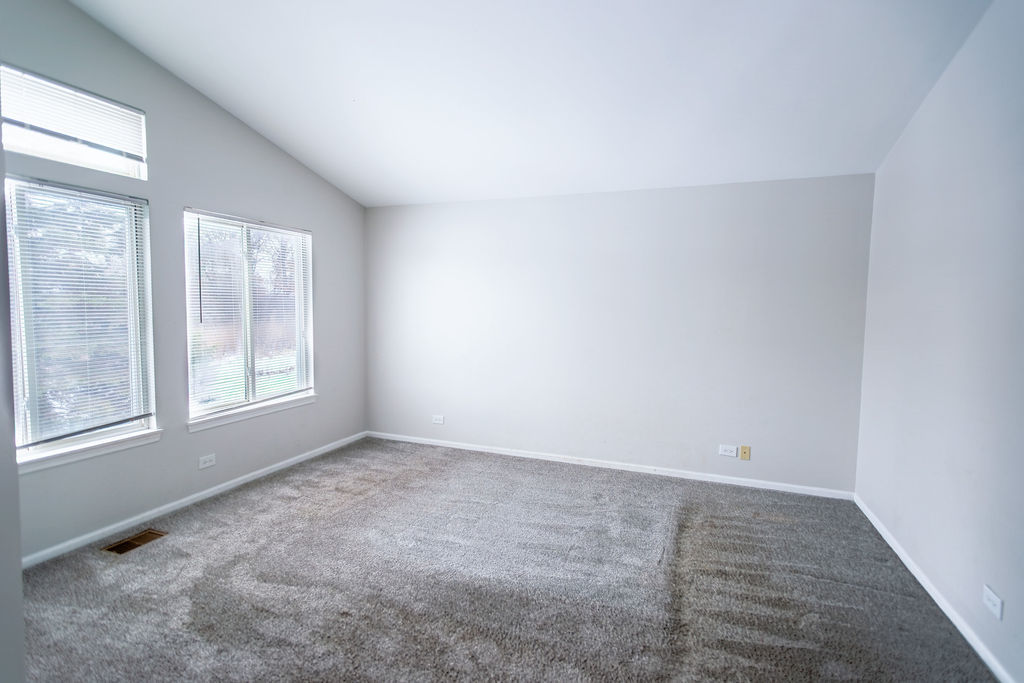 7663 Gamay Court, Gurnee, IL 60031