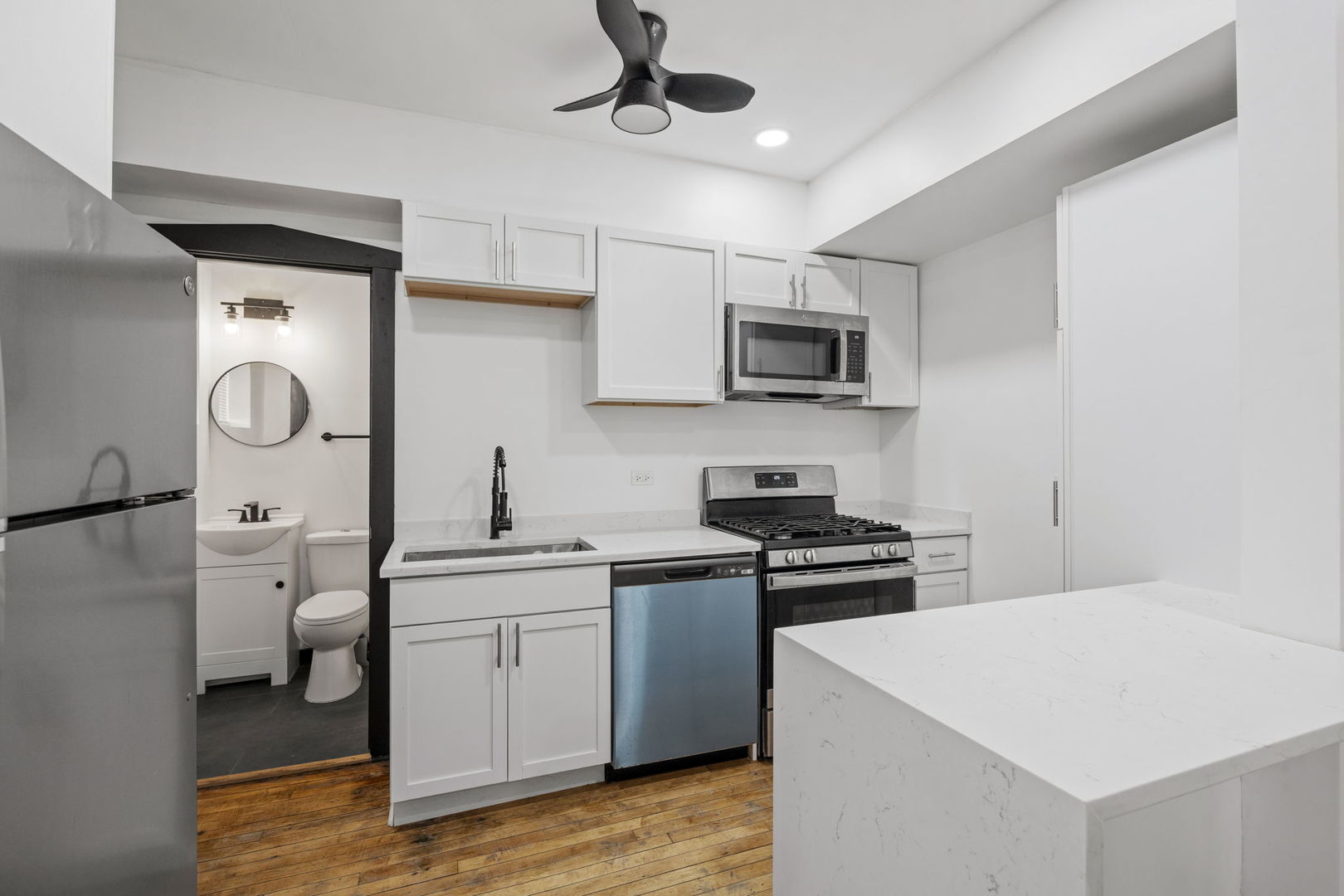 7202 S Indiana Avenue #1R, Chicago, IL 60619