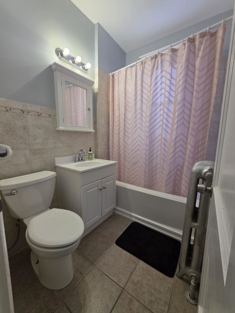 6946 S Prairie Avenue #2, Chicago, IL 60637