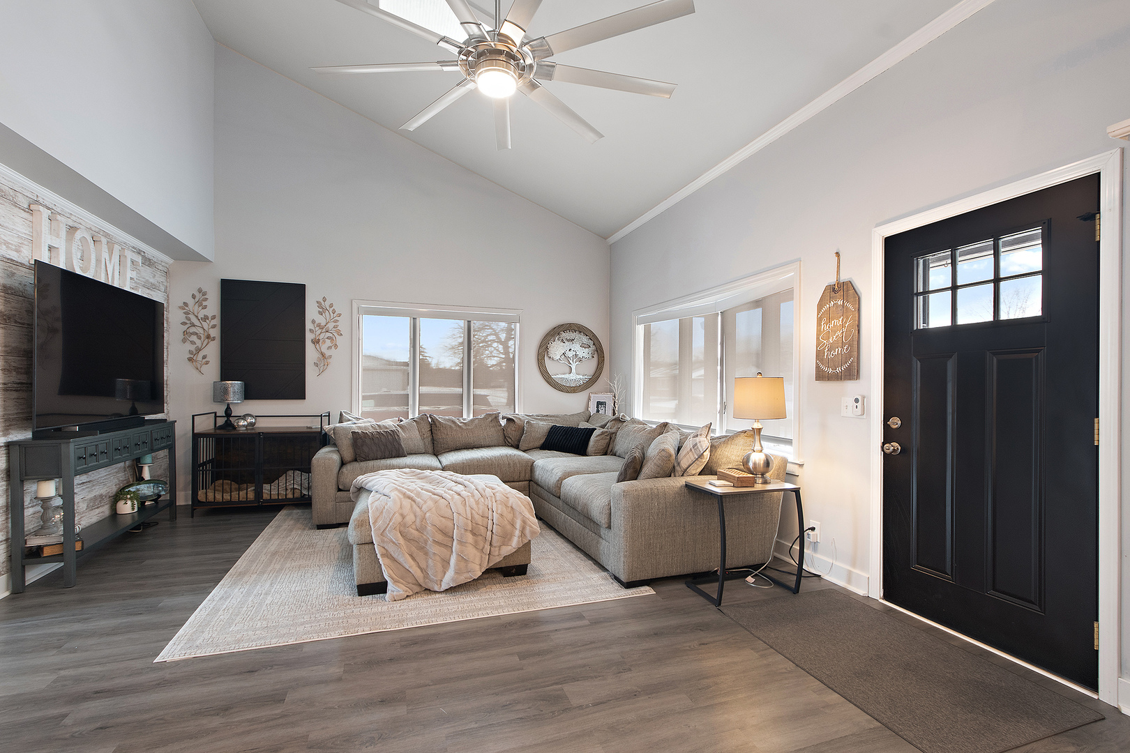 16041 Long Avenue, Oak Forest, IL 60452