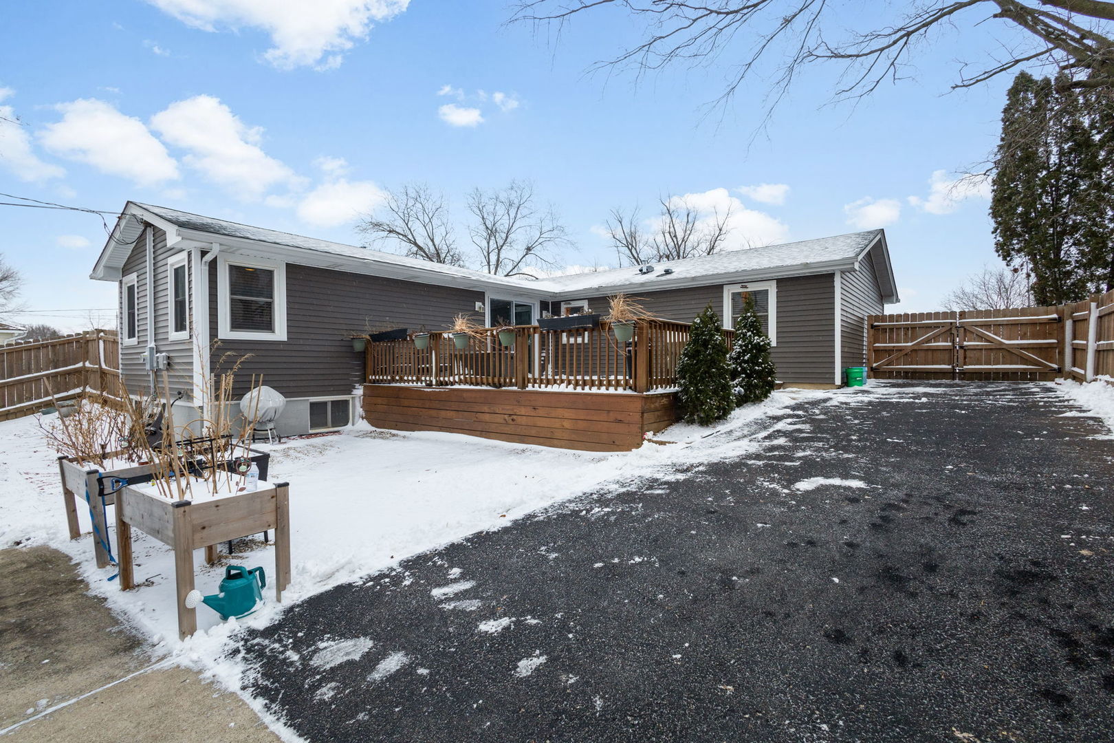 16446 W 147th Place, Lockport, IL 60441