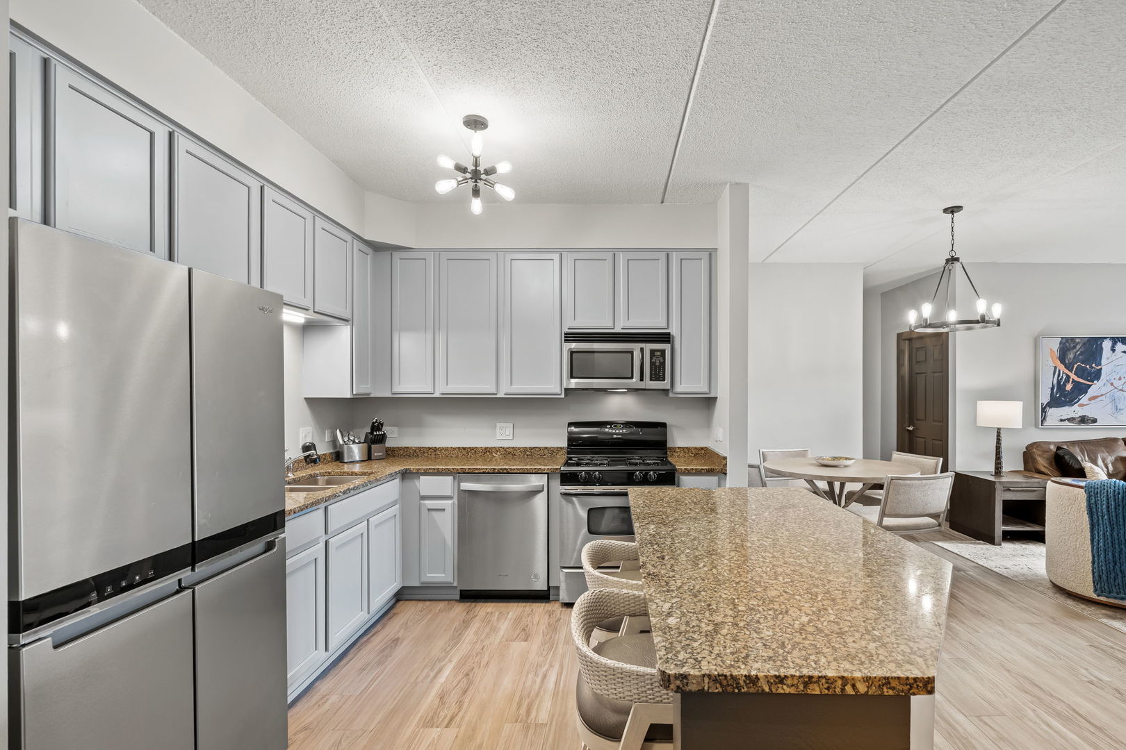 235 N SMITH Street #412, Palatine, IL 60067